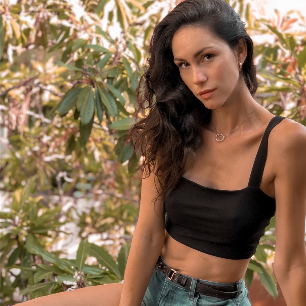 Meet your Posher, Camila